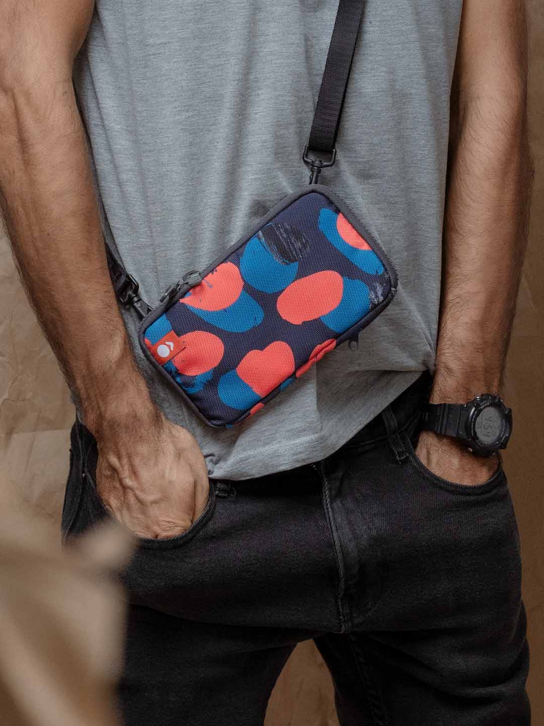 Outfit Hombre con Bolso Pequeño Manos Libres Mont